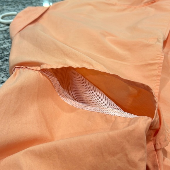 Woolrich Size Large the original outdoor clothing company, orange/peach - Picture 13 of 15